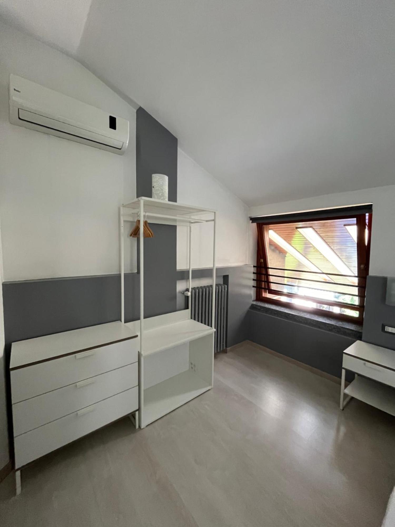 Bella Vita Guesthouse -Parcheggio Privato Interno Arona Εξωτερικό φωτογραφία