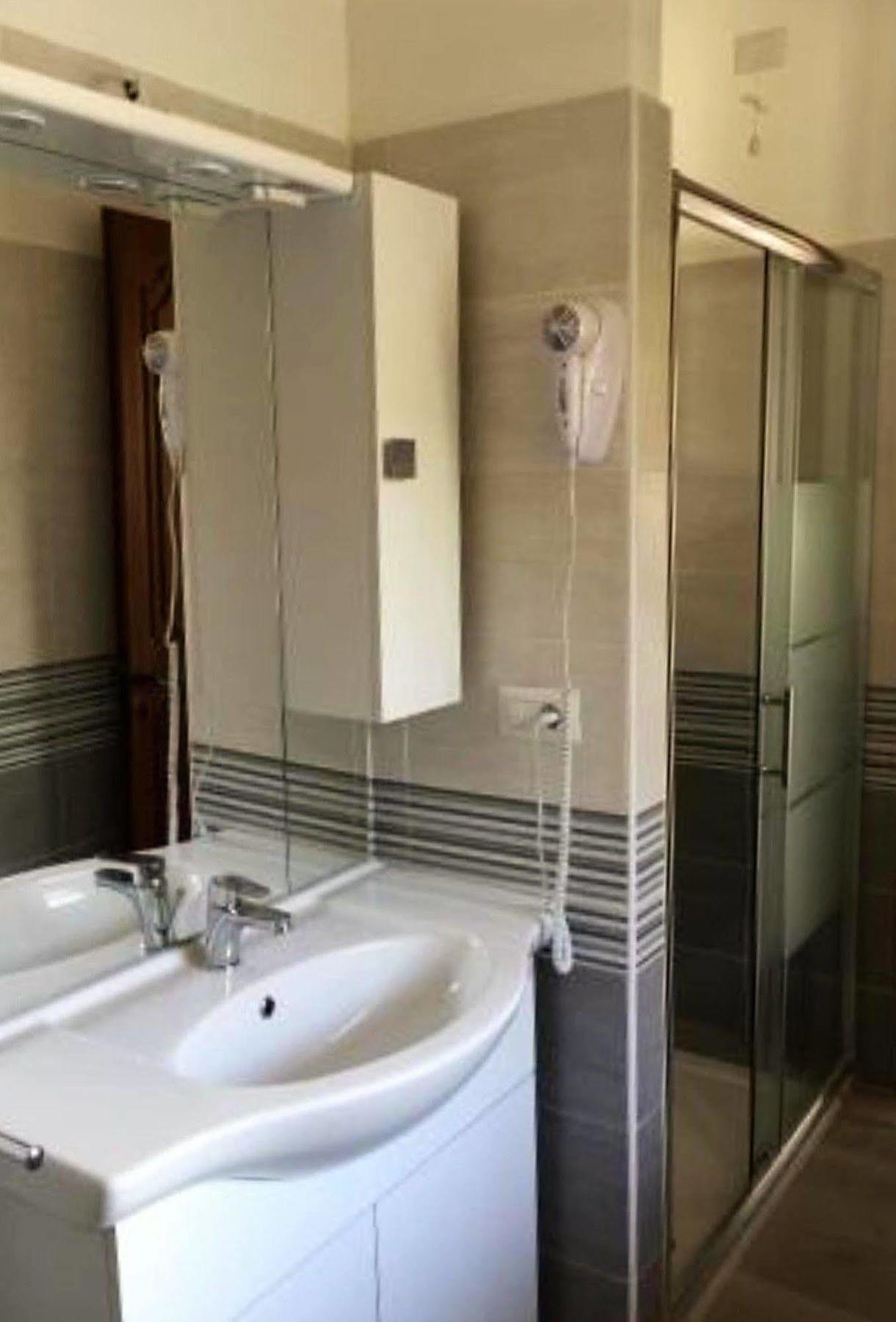 Bella Vita Guesthouse -Parcheggio Privato Interno Arona Εξωτερικό φωτογραφία