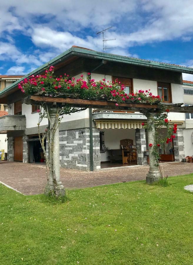 Bella Vita Guesthouse -Parcheggio Privato Interno Arona Εξωτερικό φωτογραφία